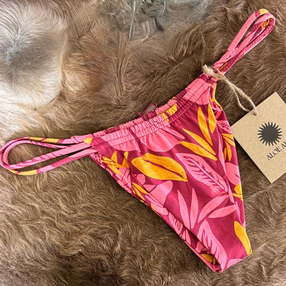 REVOLVE: Aloe & Aloe Lychee Reversible Tanga Bottom Size L NWT